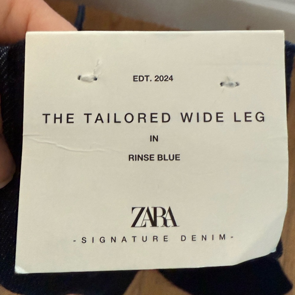 Zara Signature Denim in Rinse Blue - Picture 2 of 6